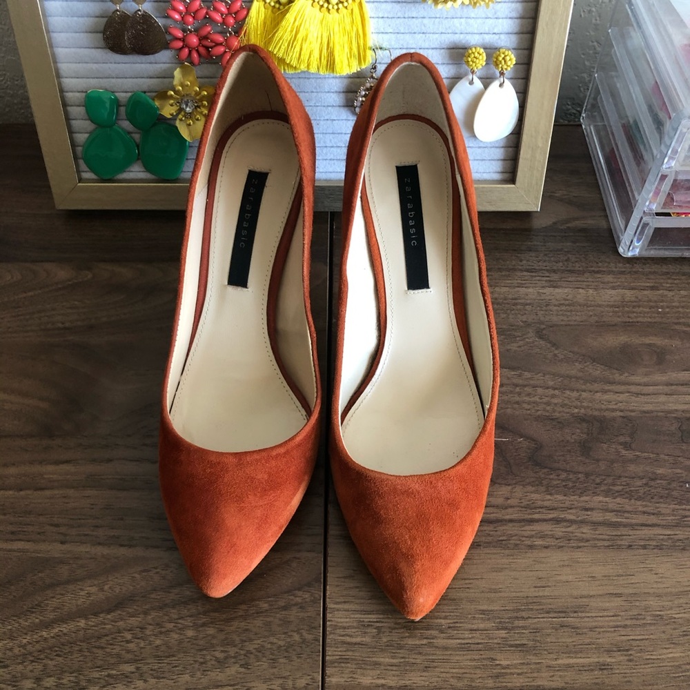 Zara Burnt Orange Pump size 7